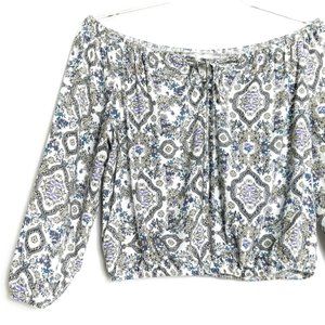 Sadie & Sage • Off Shoulder Scrunch Crop Top